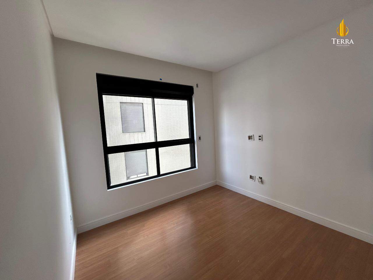 Brava Select Apartamento com 3 quartos, Praia Brava: 
