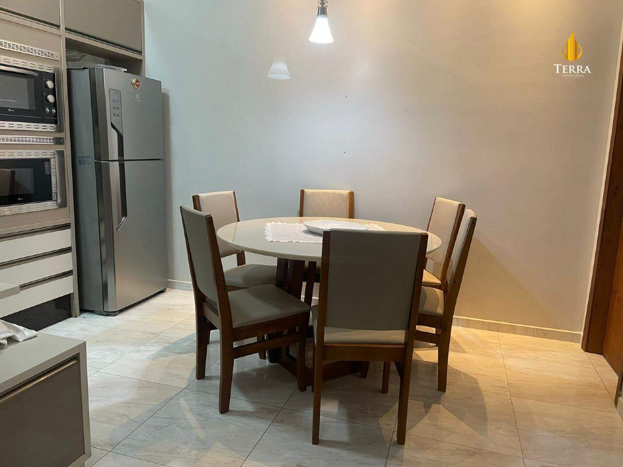 Casa com 2 quartos, Fazendinha: 