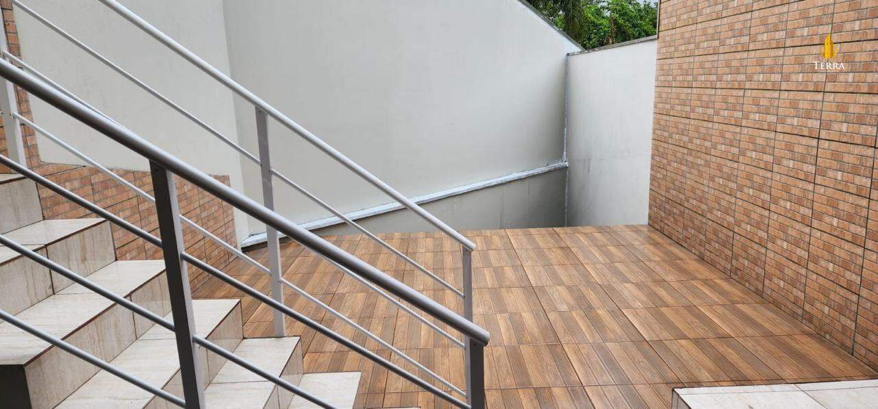  Casa com 2 quartos, Fazendinha: 
