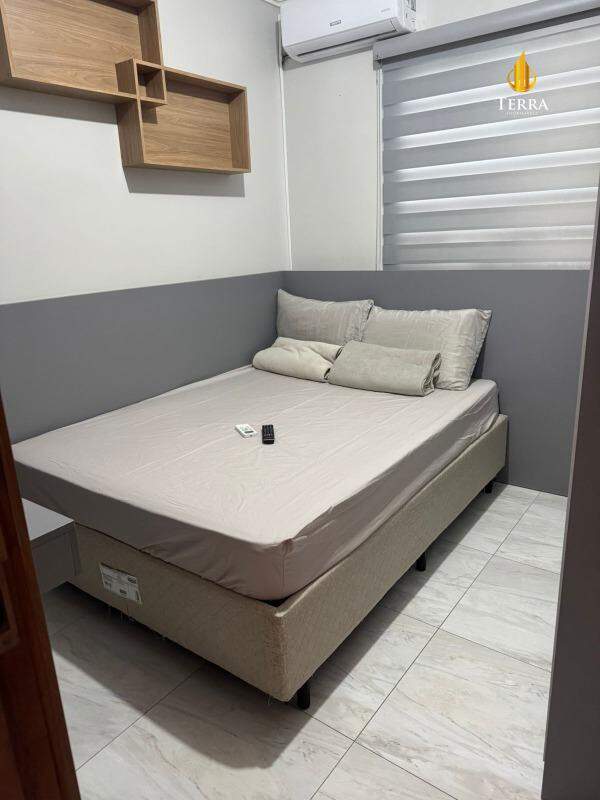  Casa com 2 quartos, Fazendinha: 