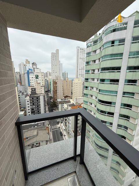Edifício Residencial Hannover Apartamento com 3 quartos, Centro: 