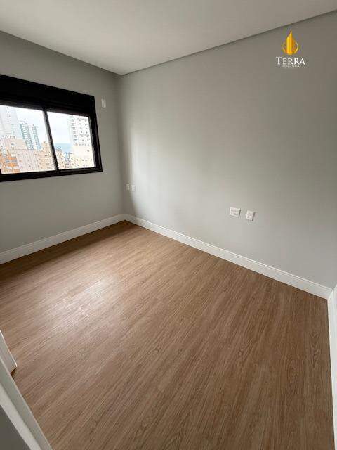 Edifício Residencial Hannover Apartamento com 3 quartos, Centro: 