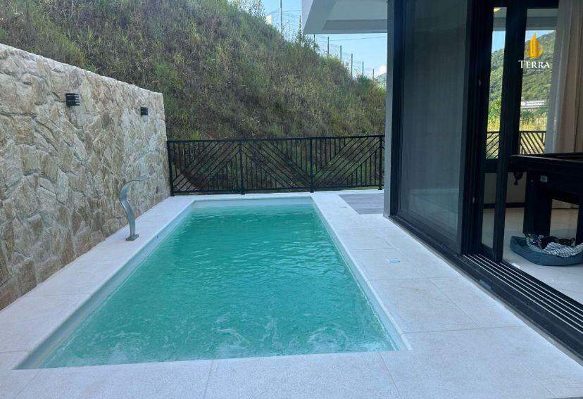 Colinas de Camboriú Village Casa em Condomínio com 4 quartos, Colinas de Camboriu: 
