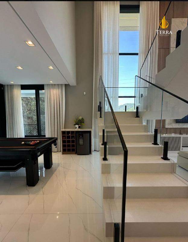 Colinas de Camboriú Village Casa em Condomínio com 4 quartos, Colinas de Camboriu: 