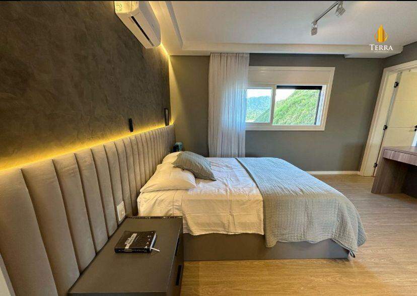 Colinas de Camboriú Village Casa em Condomínio com 4 quartos, Colinas de Camboriu: 