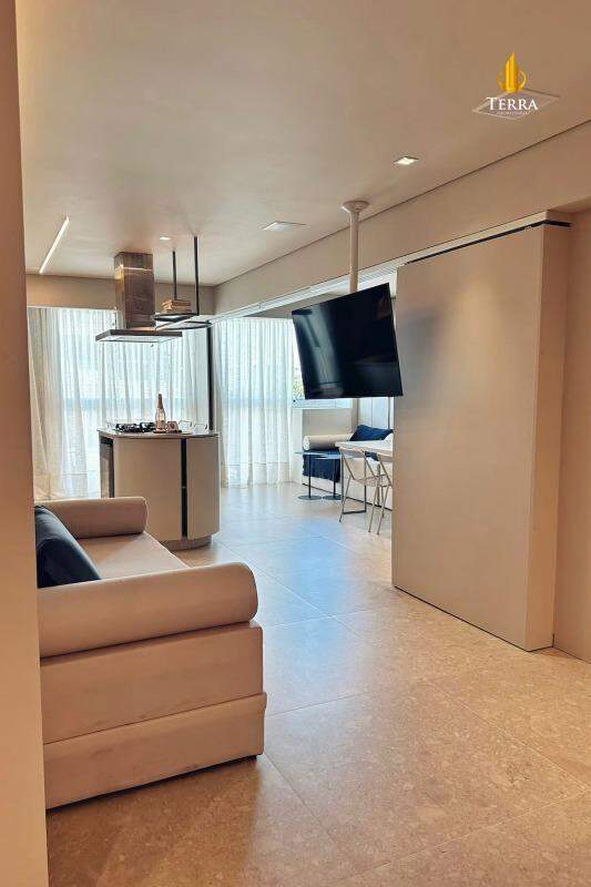 Aloha Home Resort Apartamento com 2 quartos, Praia Brava: 