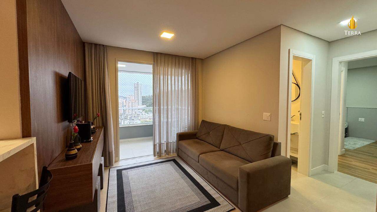 Edifício Pienza Apartamento com 2 quartos, Centro: 