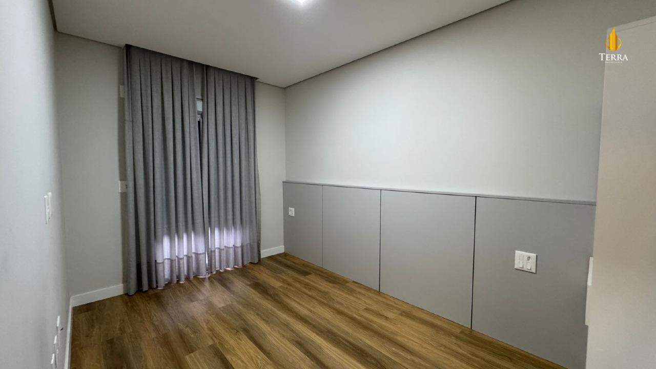 Edifício Pienza Apartamento com 2 quartos, Centro: 