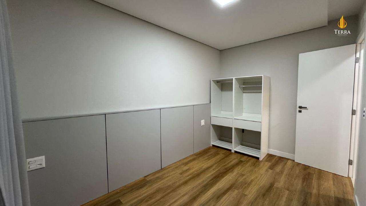 Edifício Pienza Apartamento com 2 quartos, Centro: 