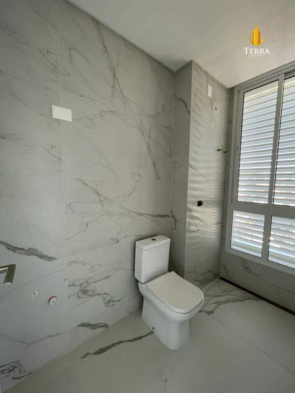 Riva Praia Brava Apartamento com 3 quartos, Praia Brava: 