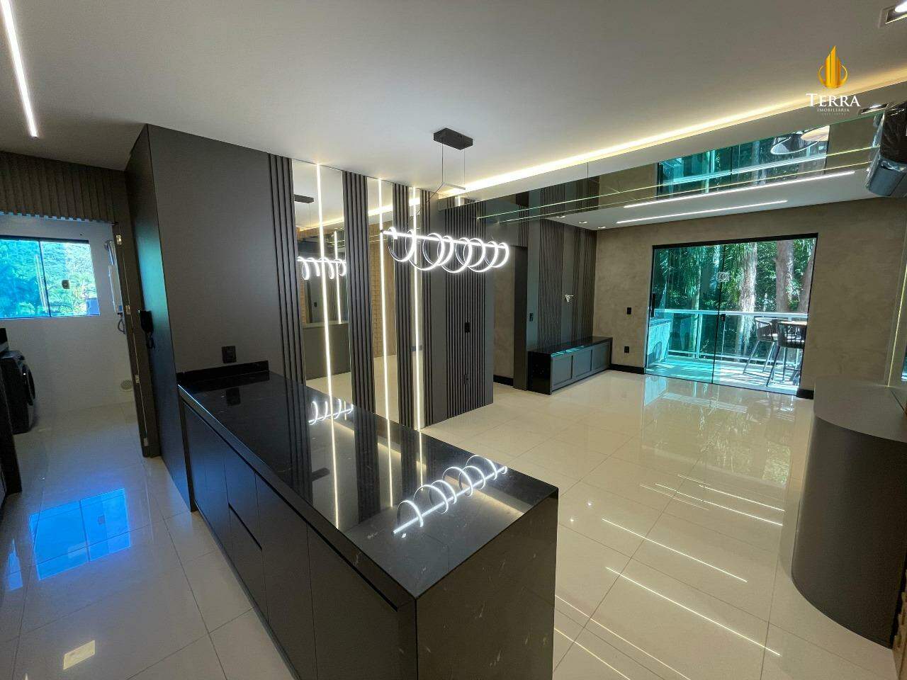 Splendid Etoile Residence Apartamento com 3 quartos, Cabeçudas: