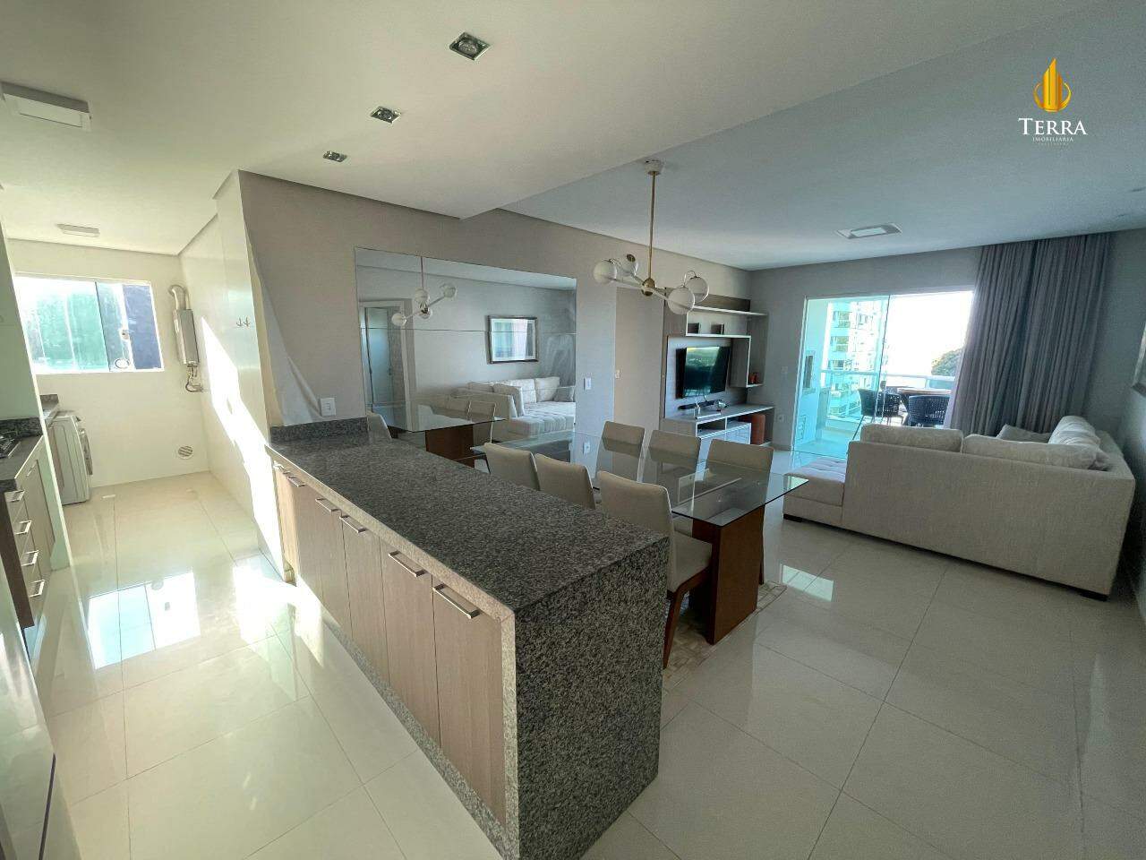 Splendid Etoile Residence Apartamento com 3 quartos, Cabeçudas: 