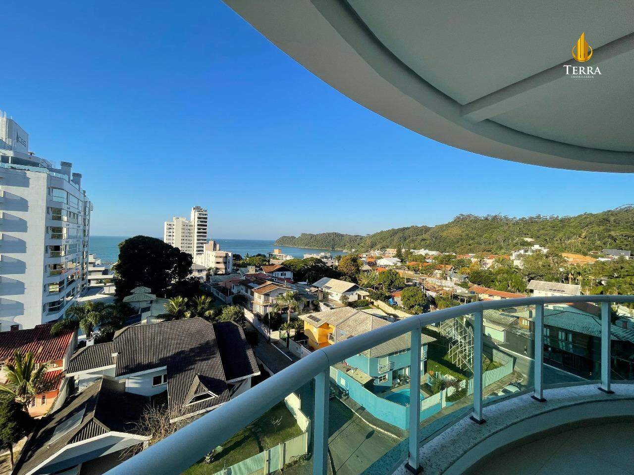 Splendid Etoile Residence Apartamento com 3 quartos, Cabeçudas: