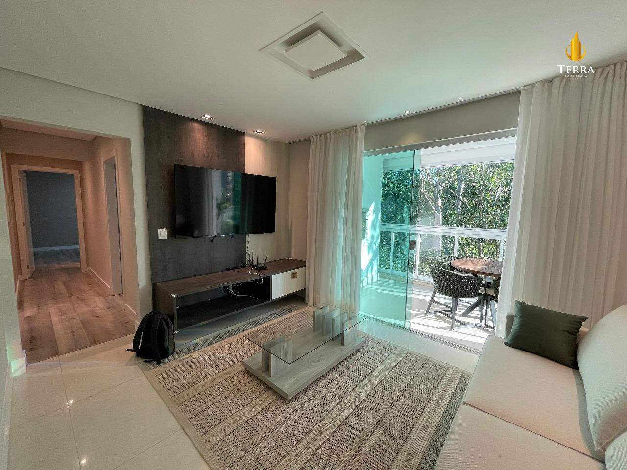 Splendid Etoile Residence Apartamento com 5 quartos, Cabeçudas: 