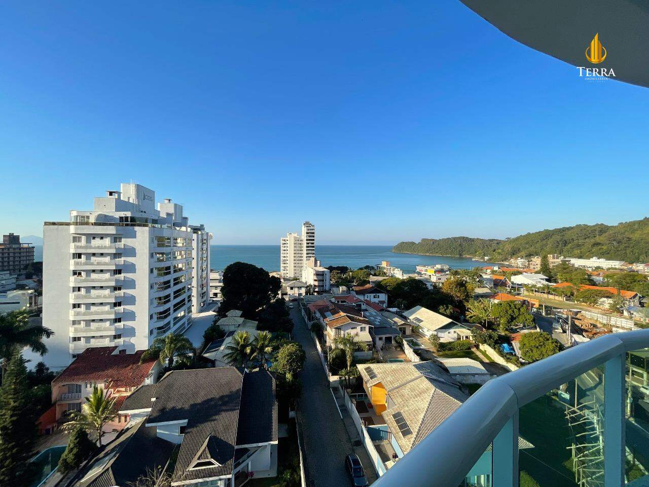 Splendid Etoile Residence Apartamento com 5 quartos, Cabeçudas: