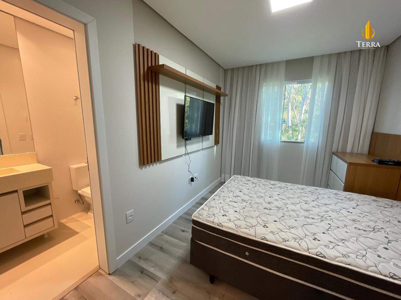 Splendid Etoile Residence Apartamento com 5 quartos, Cabeçudas: 