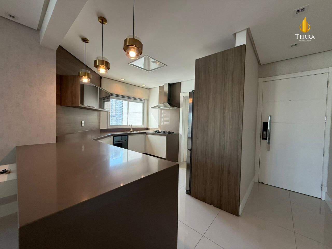 Le Majestic Residence Apartamento com 4 quartos, Centro: 