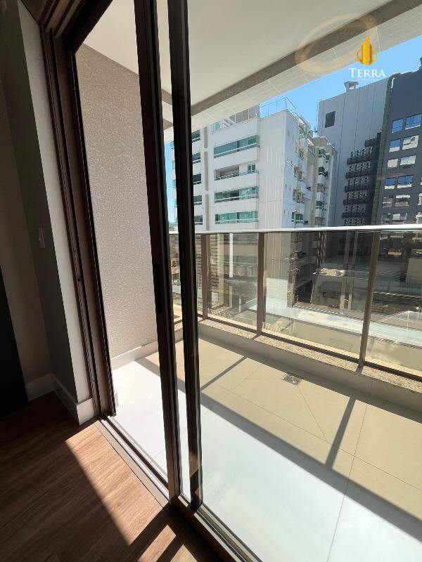 Ocean Wind Praia Brava Apartamento com 3 quartos, Praia Brava: 