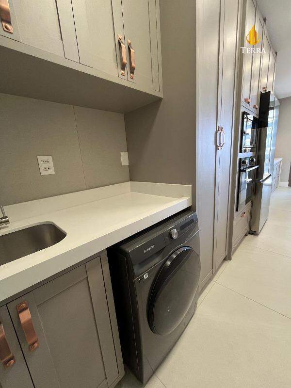 Ocean Wind Praia Brava Apartamento com 3 quartos, Praia Brava: 