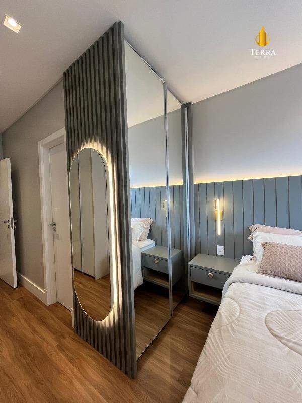 Ocean Wind Praia Brava Apartamento com 3 quartos, Praia Brava: 