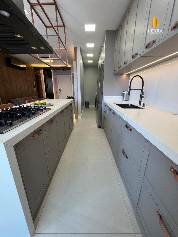 Ocean Wind Praia Brava Apartamento com 3 quartos, Praia Brava: 