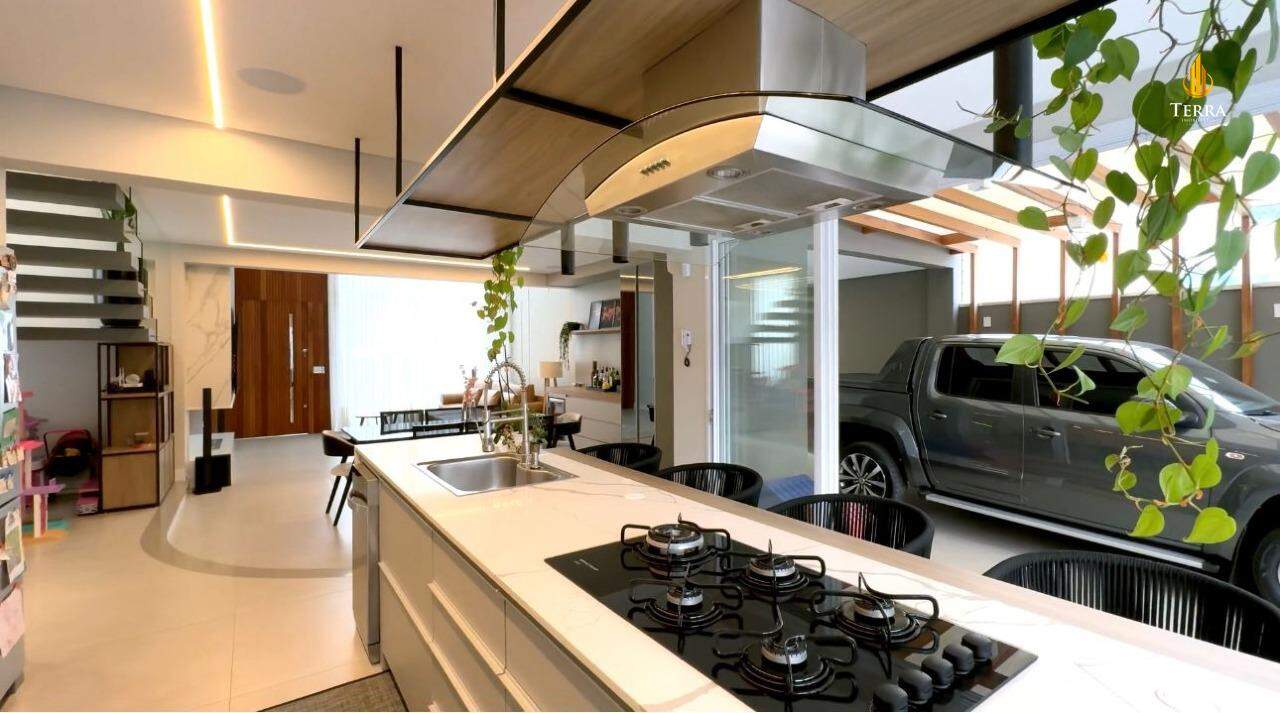  Casa com 3 quartos, Ressacada: 