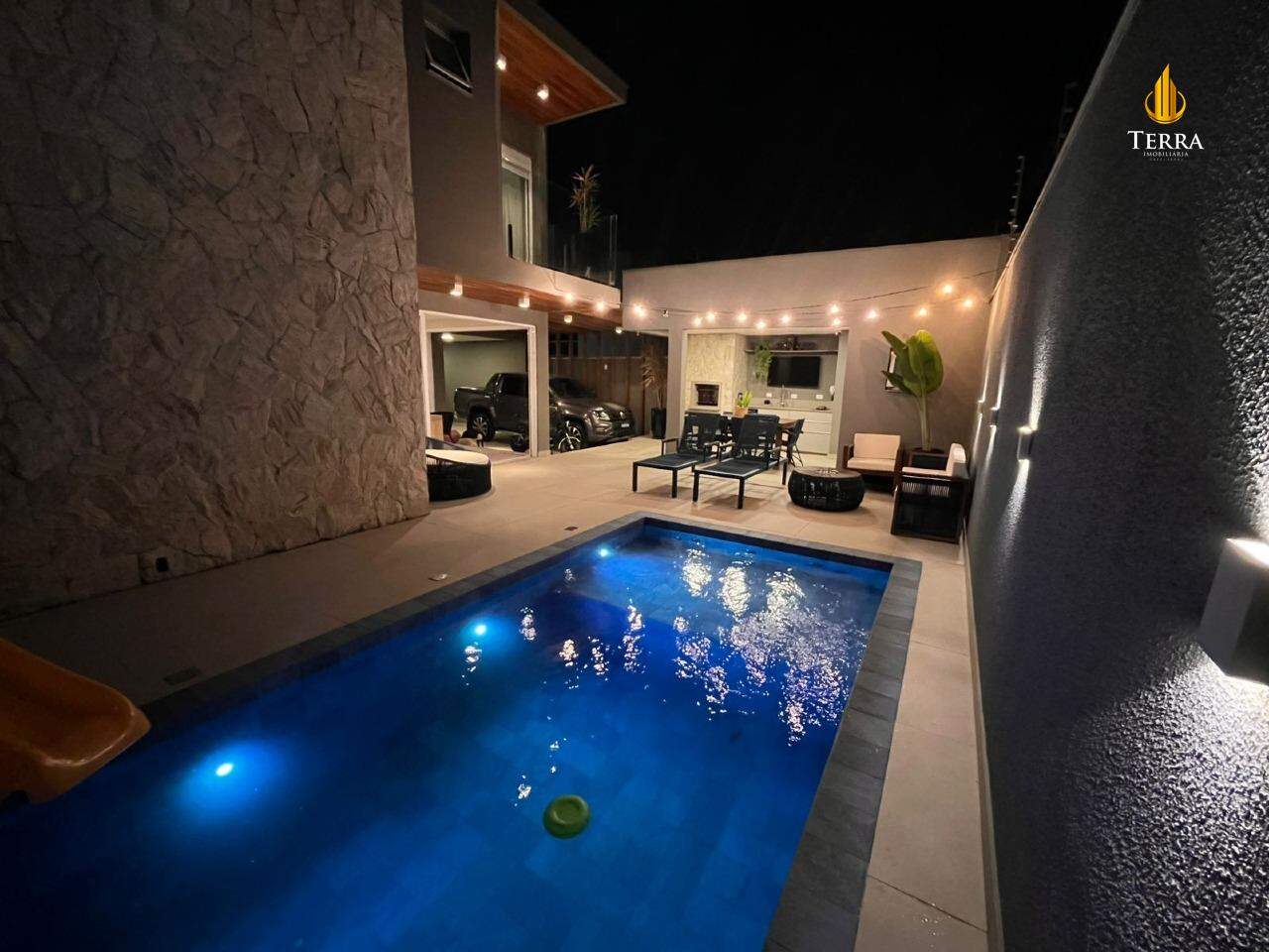  Casa com 3 quartos, Ressacada: 