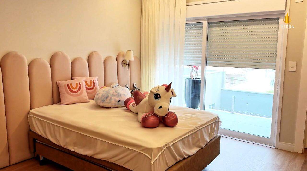  Casa com 3 quartos, Ressacada: 