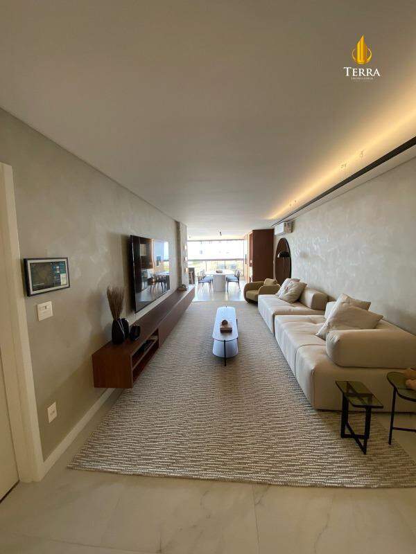 Surfers Paradise Residence Apartamento com 3 quartos, Praia Brava: