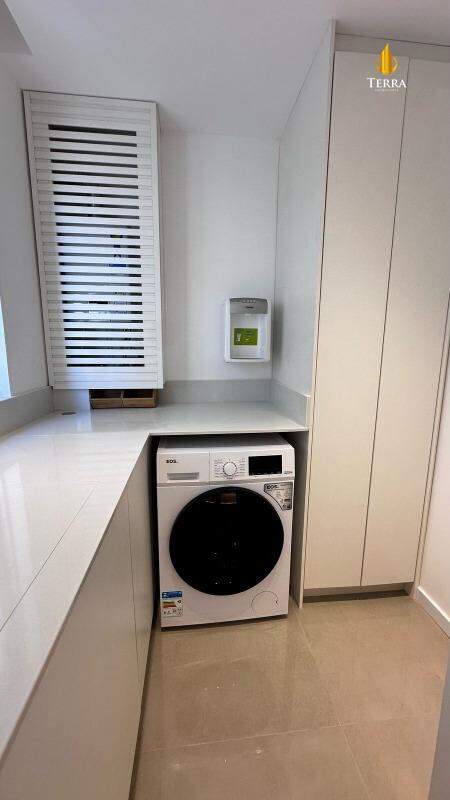  Apartamento com 3 quartos, Centro: 