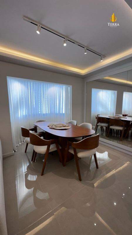  Apartamento com 3 quartos, Centro: 