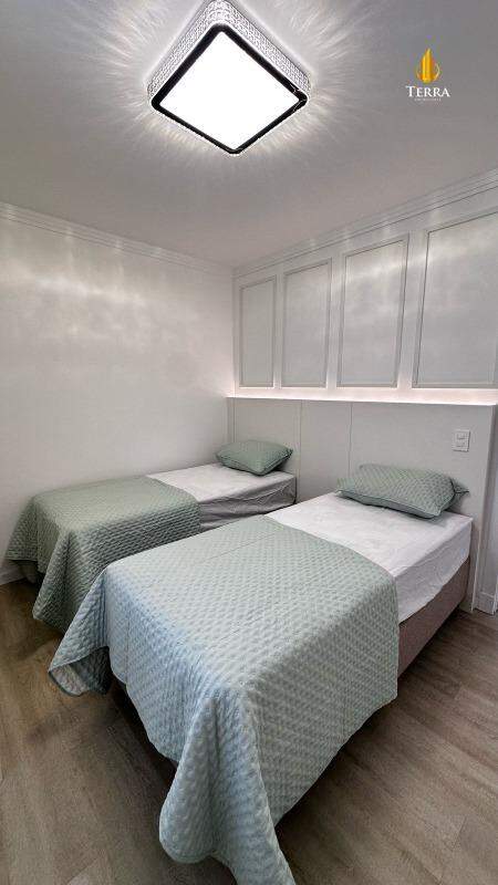  Apartamento com 3 quartos, Centro: 