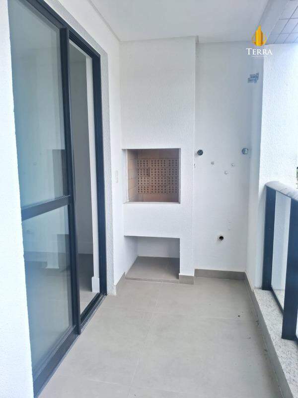 Jk 399 Apartamento com 3 quartos, Praia Brava: 