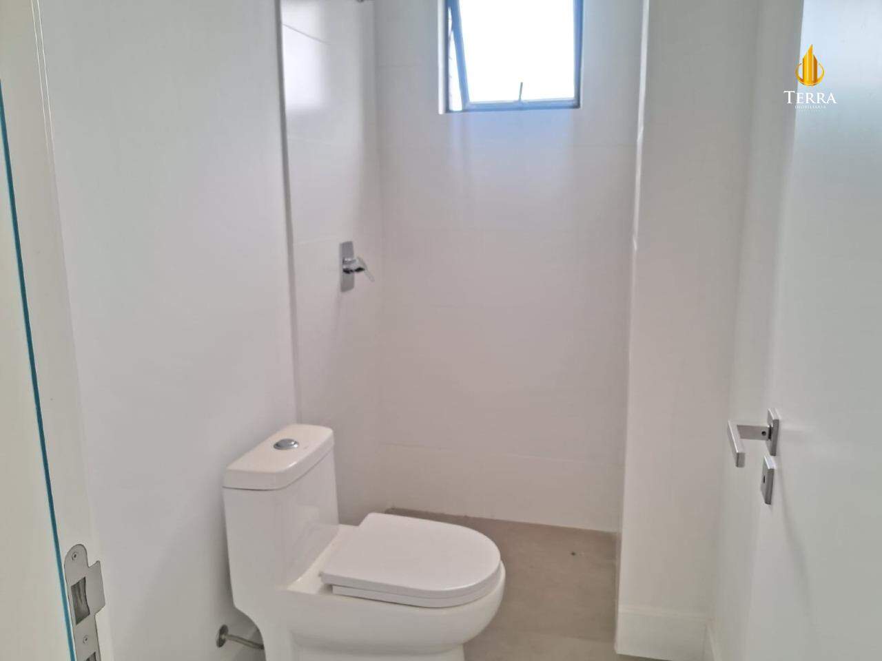 Jk 399 Apartamento com 3 quartos, Praia Brava: 