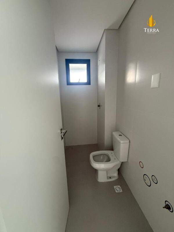 Brava Breeze Residence Apartamento com 2 quartos, Praia Brava: 
