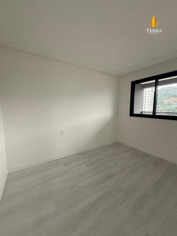 Brava Breeze Residence Apartamento com 2 quartos, Praia Brava: 