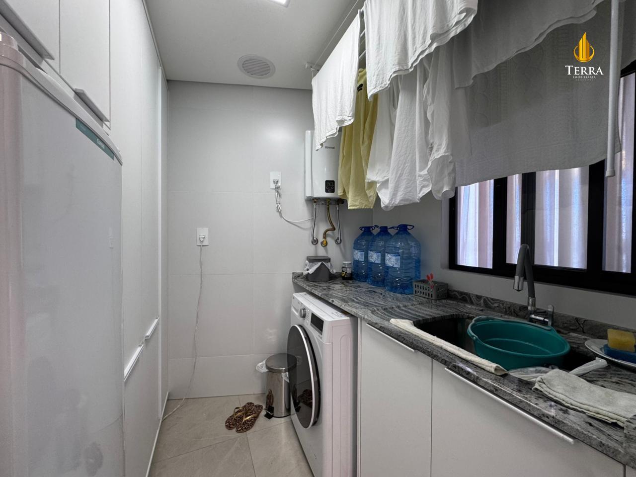 Gold Coast Residence Apartamento com 2 quartos, Centro: 