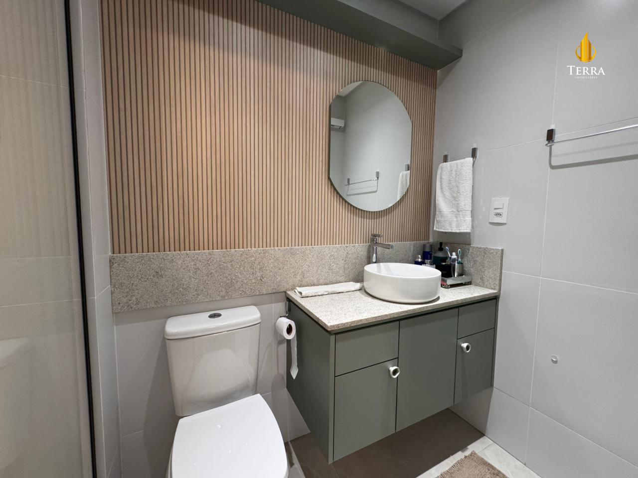 Gold Coast Residence Apartamento com 2 quartos, Centro: 