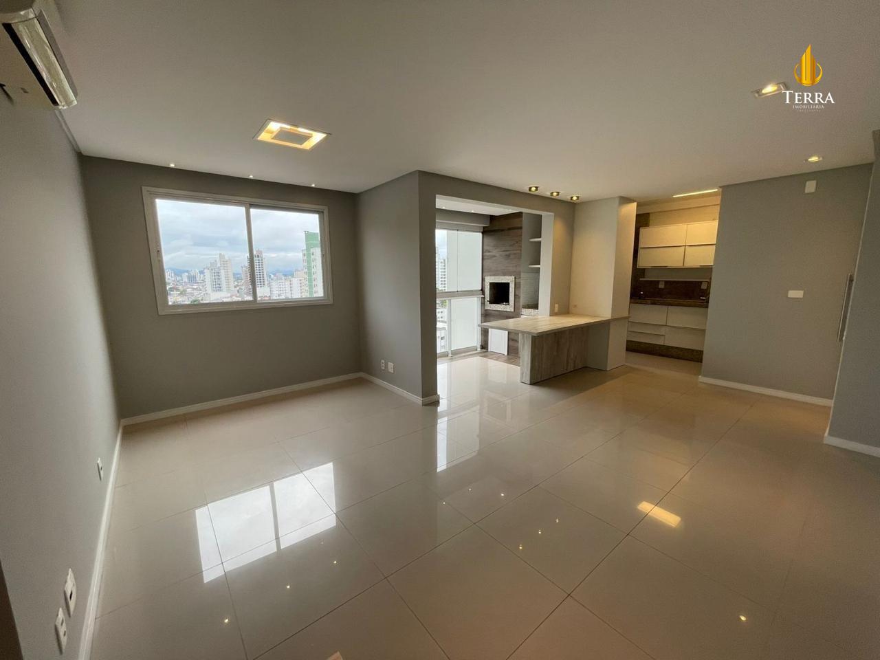 Porto Mare Apartamento com 3 quartos, Centro: 