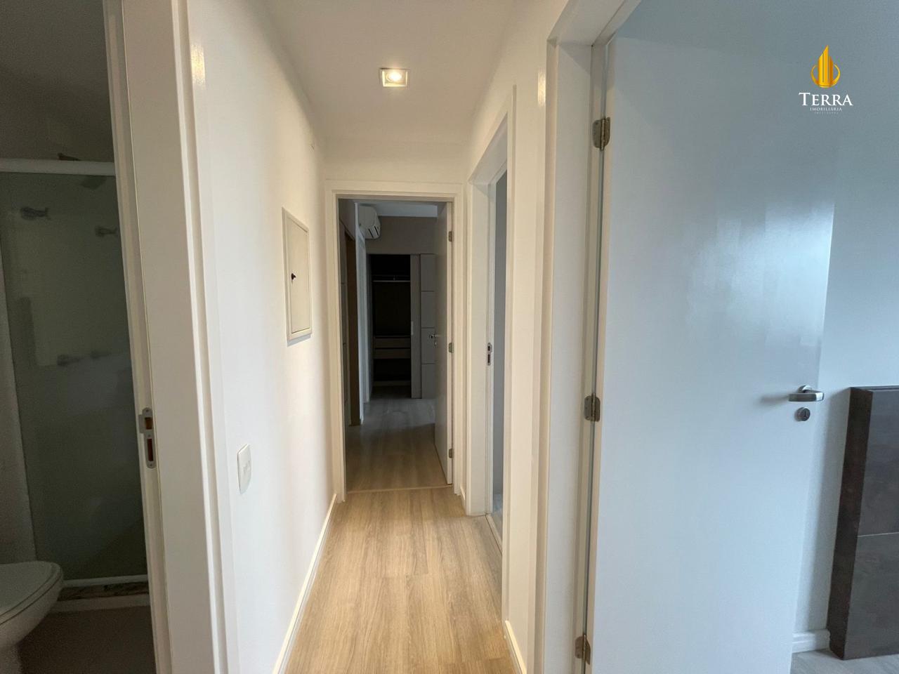 Porto Mare Apartamento com 3 quartos, Centro: 