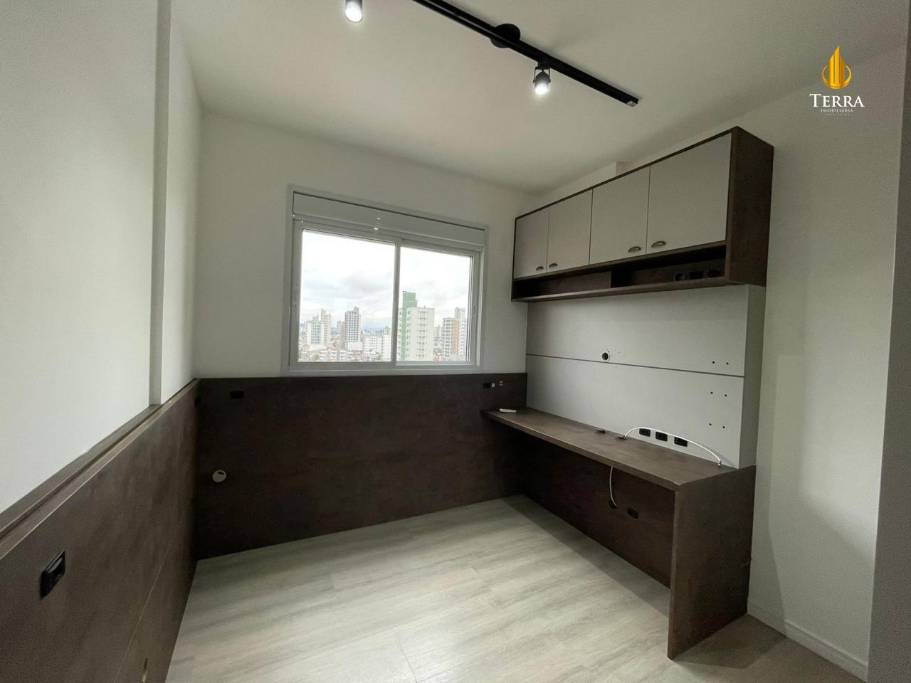 Porto Mare Apartamento com 3 quartos, Centro: 