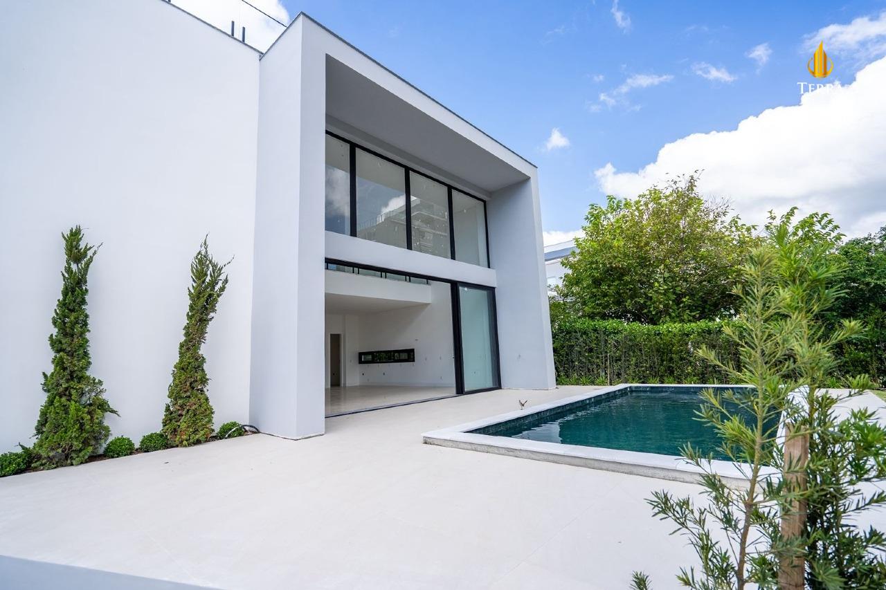 Condomínio Porto Riviera Exclusive Casa em Condomínio com 5 quartos, Praia Brava: 