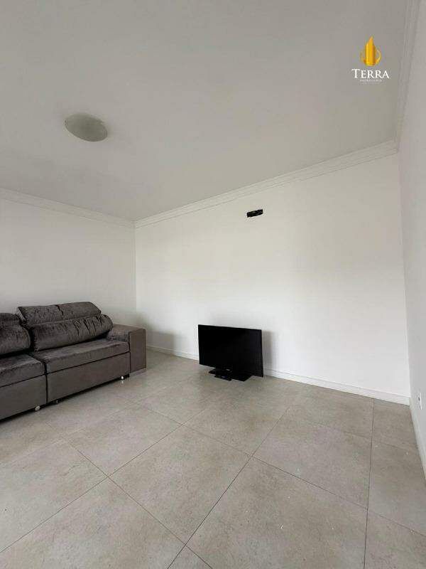  Apartamento com 2 quartos, Praia dos Amores: 