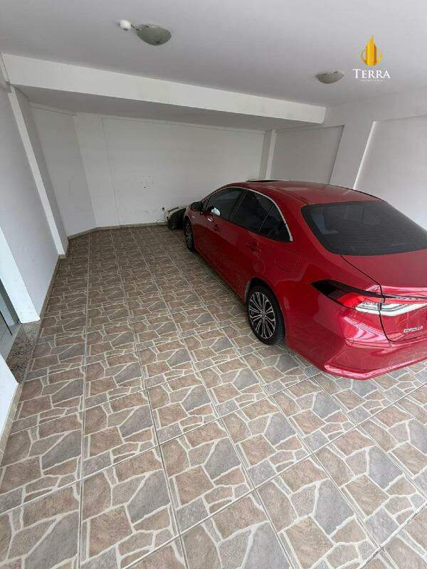  Apartamento com 2 quartos, Praia dos Amores: 