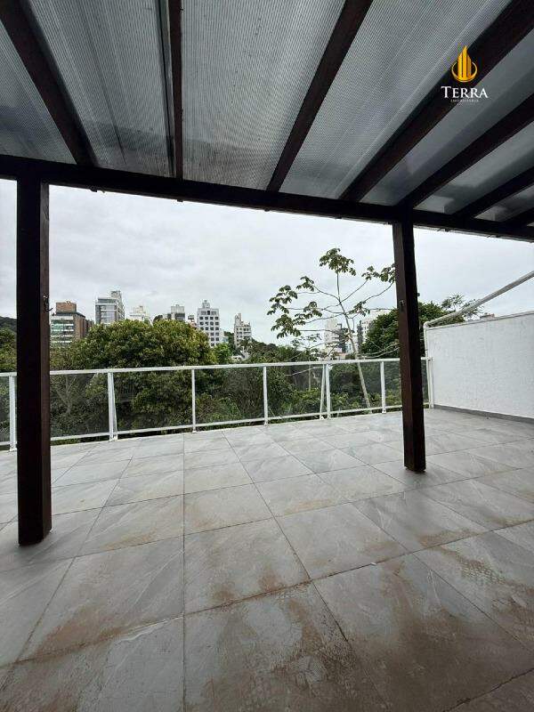  Apartamento com 2 quartos, Praia dos Amores: 