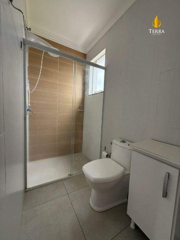  Apartamento com 2 quartos, Praia dos Amores: 