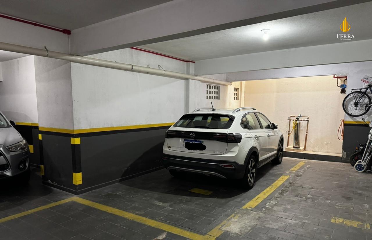 Edifício Aguas de Março Apartamento com 2 quartos, Centro: 