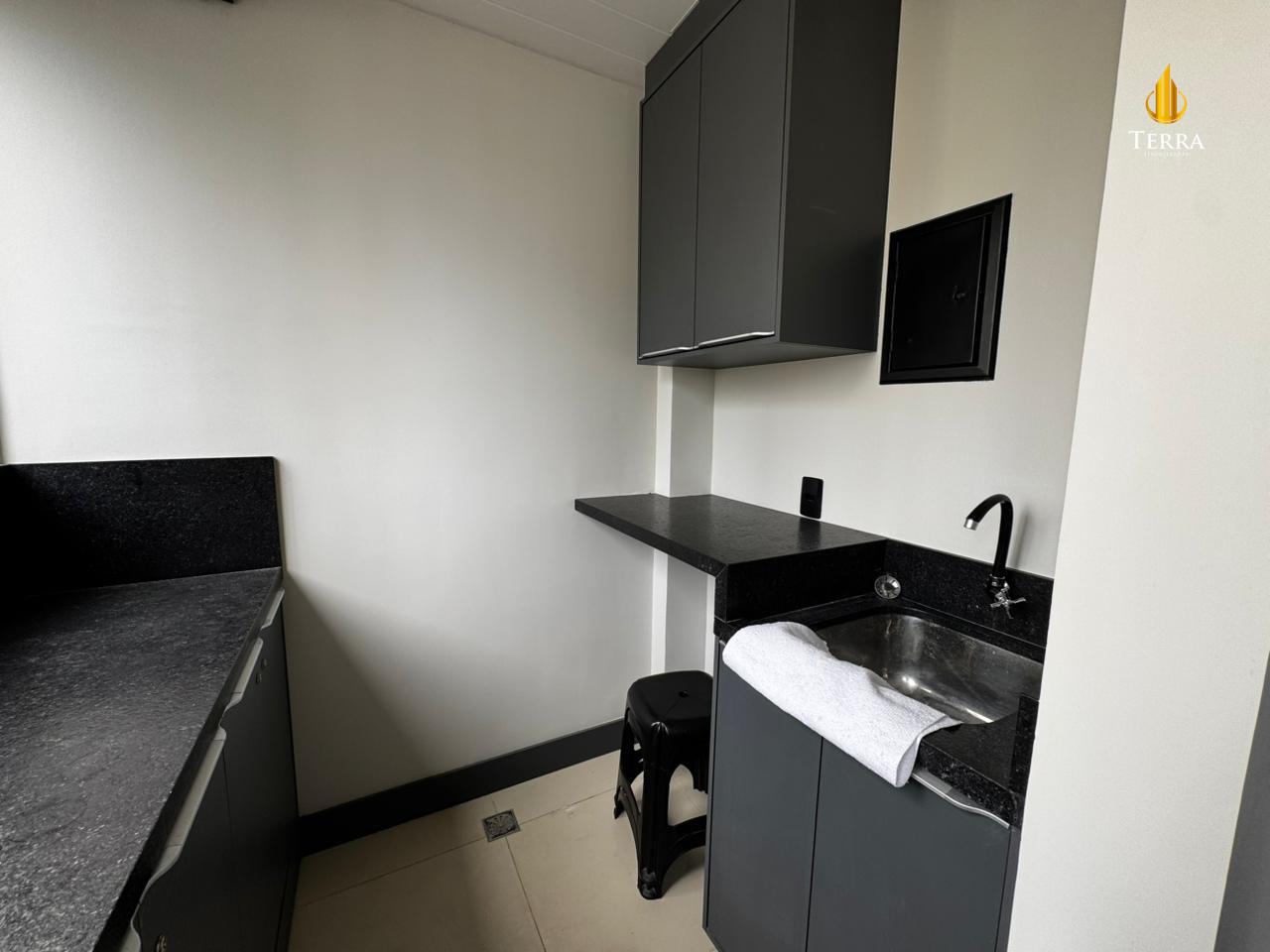 Edifício Aguas de Março Apartamento com 2 quartos, Centro: 