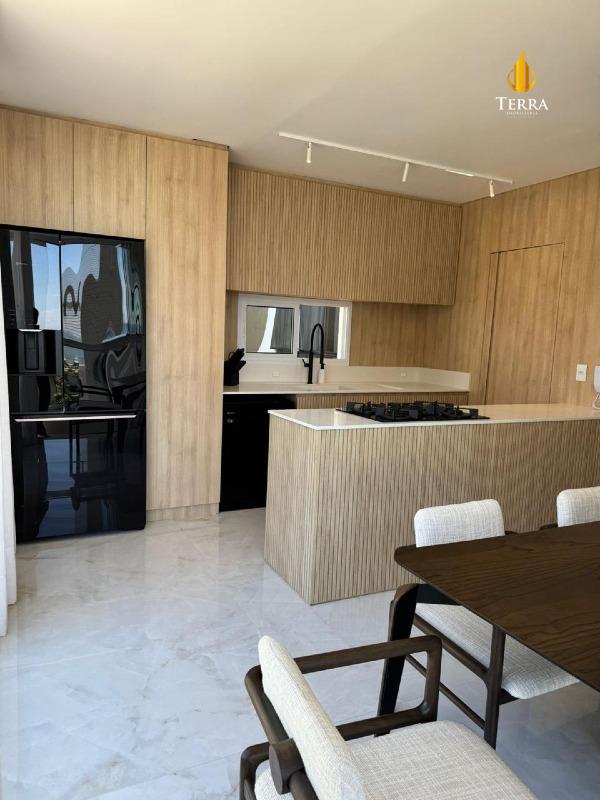 Brava Arts Apartamento com 3 quartos, Praia Brava: 