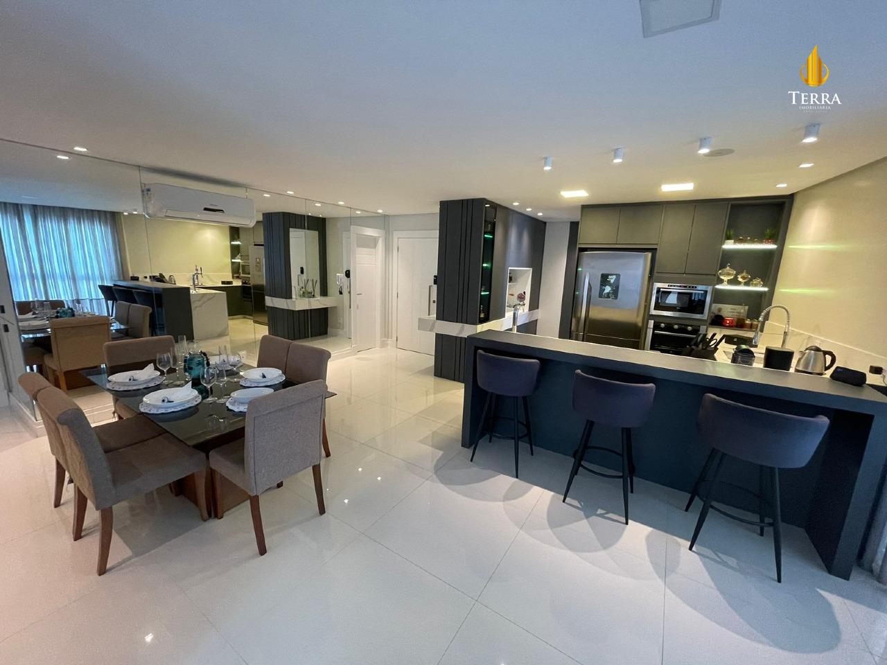 Splendia Tower Apartamento com 3 quartos, Centro: 